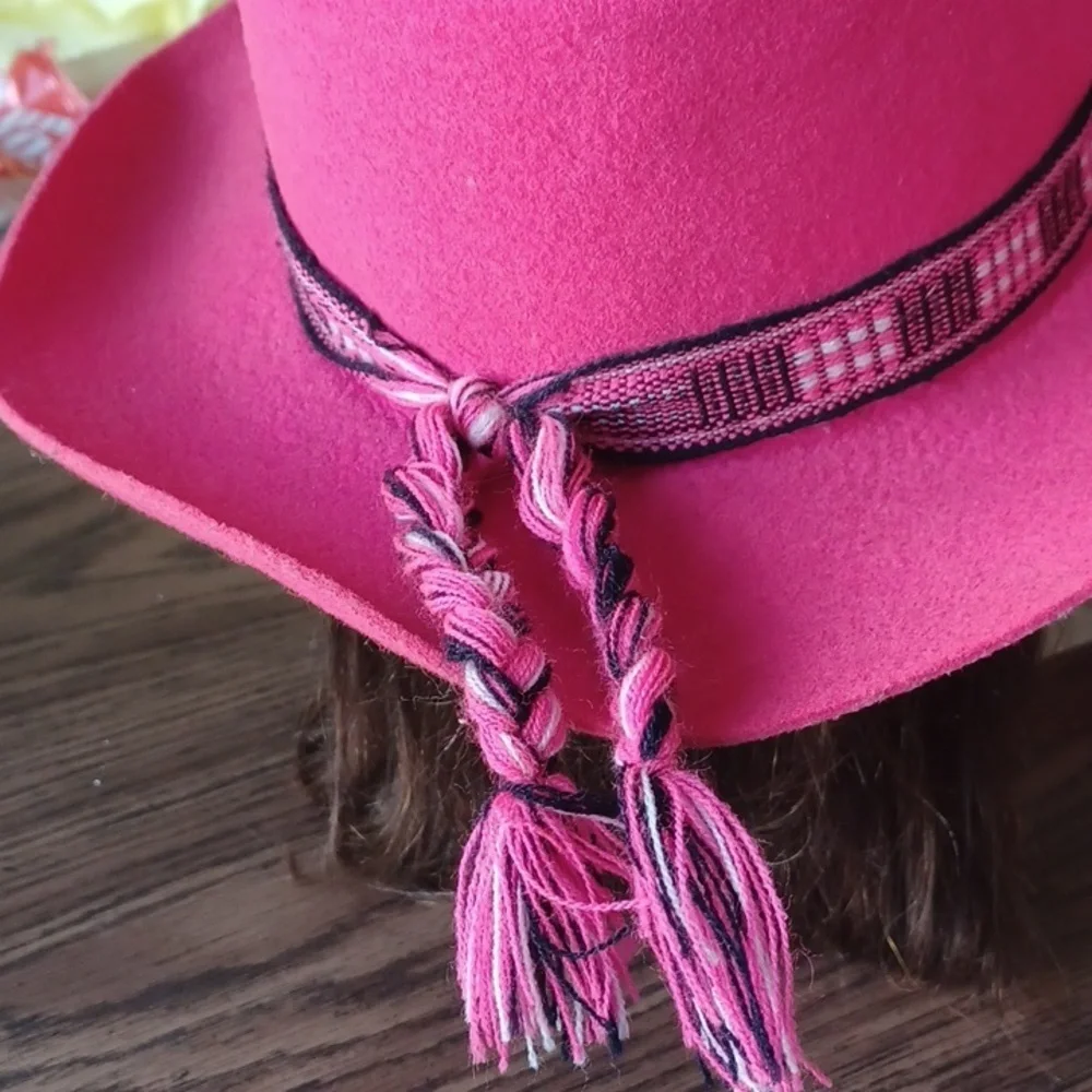 Otavalo Ecuador Vintage Pink Felt Cowboy hat